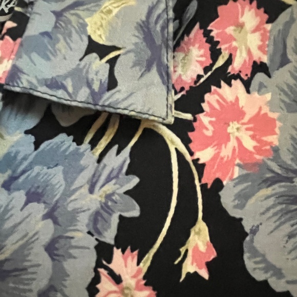 Krazy Kat Vintage Navy Blue with Shades of Pink Flowers Blouse - Picture 3 of 13